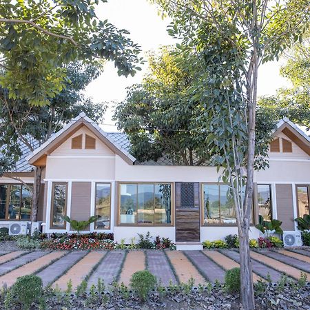 Mana-An Lake Hill Resort Villa Чиангмай Экстерьер фото
