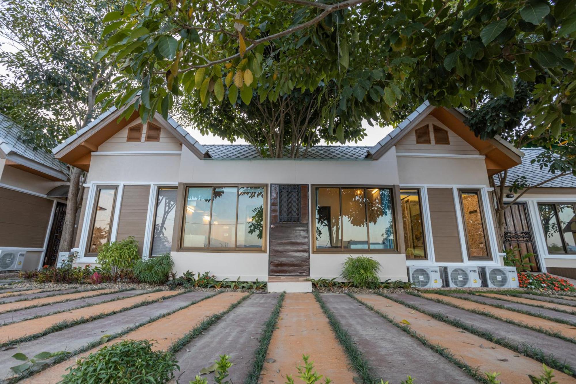 Mana-An Lake Hill Resort Villa Чиангмай Экстерьер фото